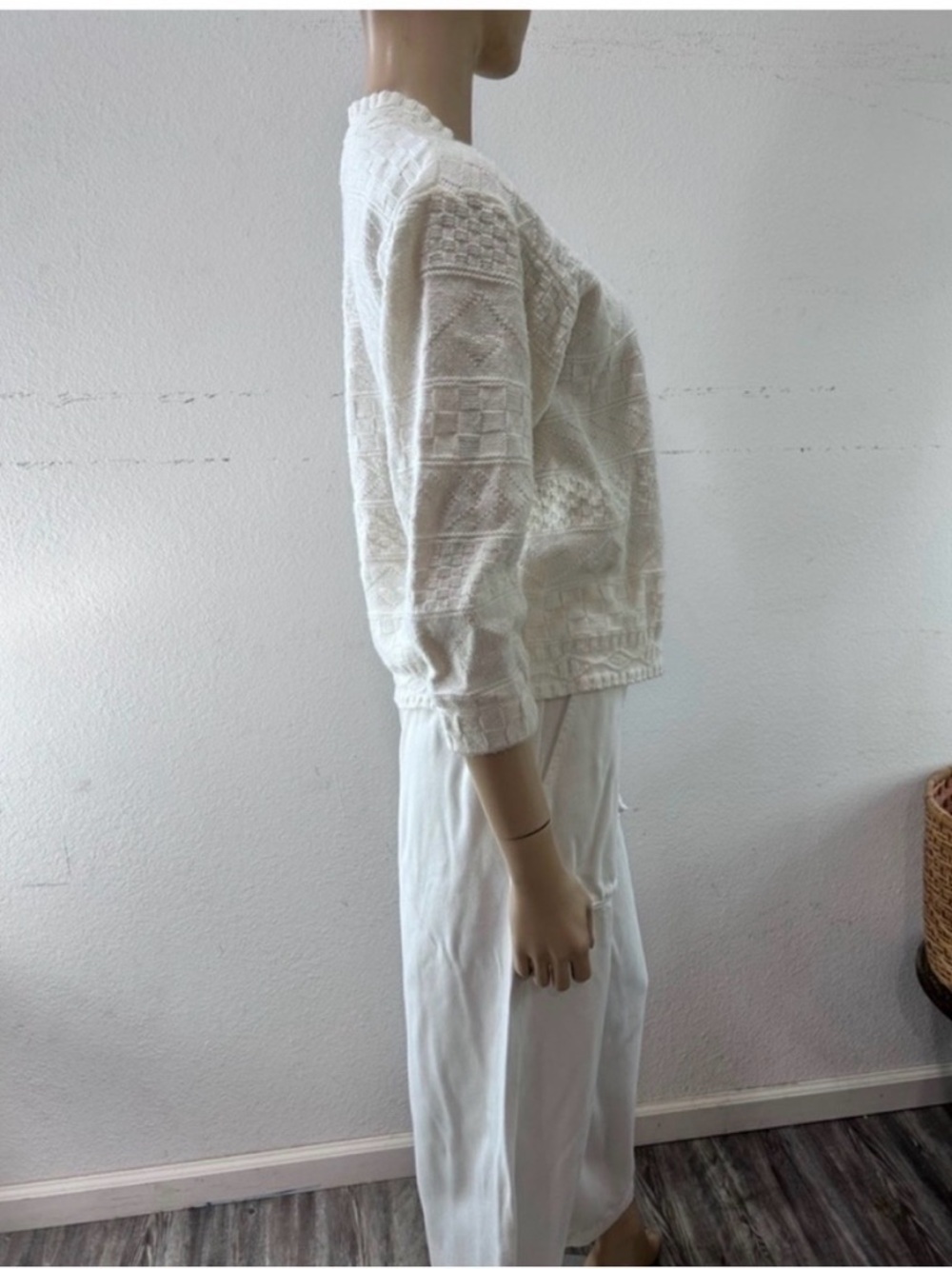 Chic. HONOR cardigan white V-neck Knit Button Cardigan - Picture 12 of 16